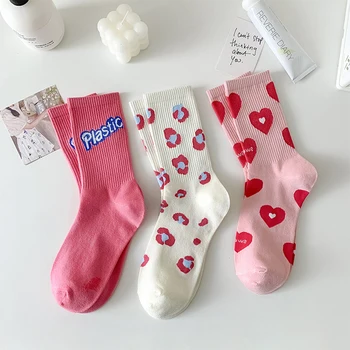 Носки New Heart Strawberry Sweet Love Girl, женские носки средней длины, повседневные носки из хлопка с милыми фруктами розового цвета