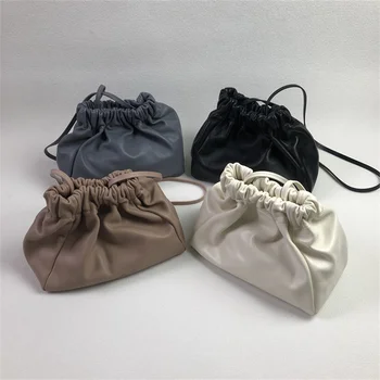 Женская сумка через плечо из овчины JIL в складку с простым шнурком на завязках cloud bag