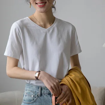 Хлопковая женская футболка с V-образным вырезом и короткими рукавами, свободная и тонкая корейская версия нового летнего топа-майки 2023, белая